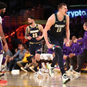 乐鱼电脑版官网-这下没疑问了！NBA谁效率高一目了然！詹姆斯排历史第四 库里落榜